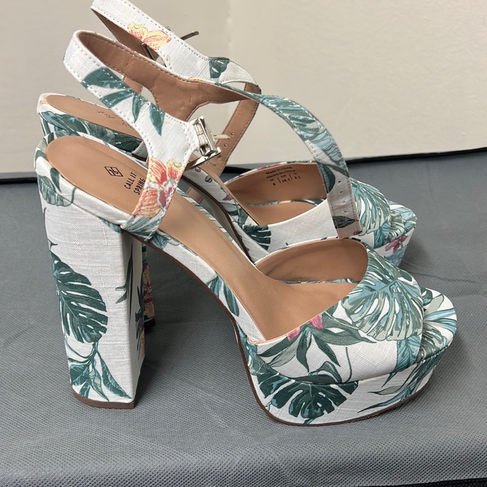 Call It Spring Women’s Tropical Chunky Heel